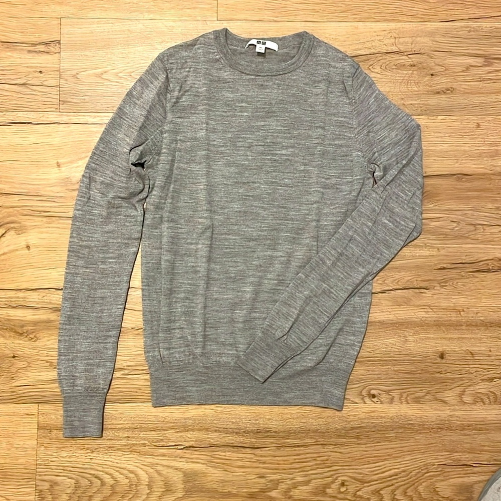 UNIQLO Grey Wool Sweater
